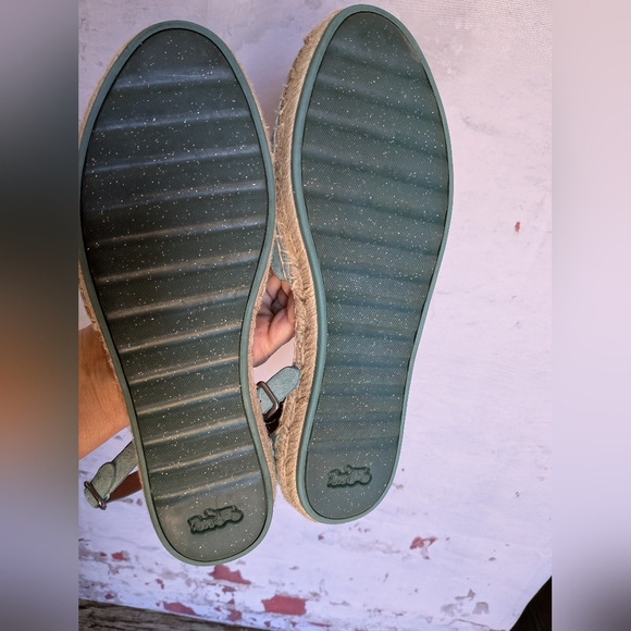 Coach Tea Rose Espadrilles - Picture 4 of 10